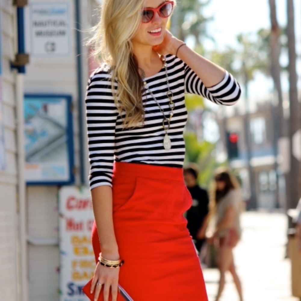 Sexy, Chic Zara Black & White Striped Knit Top ❤